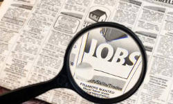 ജോലി വാഗ്ദാനം ചെയ്ത് തട്ടിപ്പ്; മുൻമന്ത്രിയുടെ പേഴ്സണൽ സ്റ്റാഫിന്റെ മകളെന്ന് പരാതി ജോലി വാഗ്ദാനം ചെയ്ത് തട്ടിപ്പ്; മുൻമന്ത്രിയുടെ പേഴ്സണൽ സ്റ്റാഫിന്റെ മകളെന്ന് പരാതി