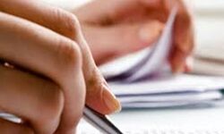 വിദ്യാർഥികൾക്കായി അധ്യാപകൻ പരീക്ഷയെഴുതിയ സംഭവത്തിൽ സമഗ്രാന്വേഷണം വേണമെന്ന് ഹയർ സെക്കൻഡറി ഡയറക്ടറേറ്റ് വിദ്യാർഥികൾക്കായി അധ്യാപകൻ പരീക്ഷയെഴുതിയ സംഭവത്തിൽ സമഗ്രാന്വേഷണം വേണമെന്ന് ഹയർ സെക്കൻഡറി ഡയറക്ടറേറ്റ്