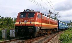 തിരക്കു കുറയ്ക്കാന് ഞായറാഴ്ച്ചകളില് സ്പെഷ്യല് ട്രെയിന് തിരക്കു കുറയ്ക്കാന് ഞായറാഴ്ച്ചകളില് സ്പെഷ്യല് ട്രെയിന്