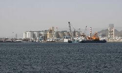 ഫുജൈറ തീരത്ത് വ്യാപാരം സാധാരണനിലയില്, ആശങ്ക വേണ്ടെന്ന് യുഎഇ ഫുജൈറ തീരത്ത് വ്യാപാരം സാധാരണനിലയില്, ആശങ്ക വേണ്ടെന്ന് യുഎഇ