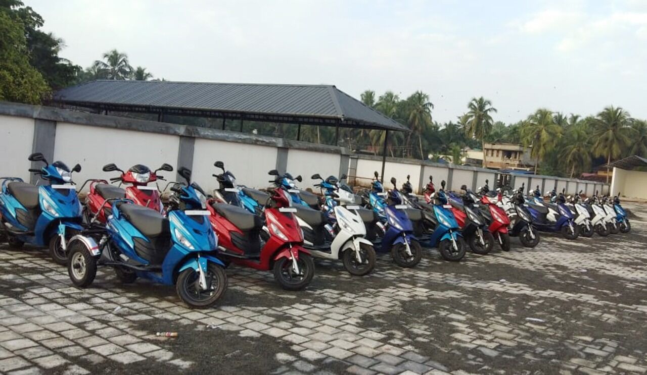 ഭിന്നശേഷിക്കാര്ക്ക് ഇനി ശുഭയാത്ര: 3.3 കോടിയുടെ സ്കൂട്ടറുകള് വാങ്ങുന്നു ഭിന്നശേഷിക്കാര്ക്ക് ഇനി ശുഭയാത്ര: 3.3 കോടിയുടെ സ്കൂട്ടറുകള് വാങ്ങുന്നു