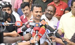 เดชเตเดฐเดถเดพเดจเตเดคเต เดฐเดพเดเดฟ เดธเดฎเตผเดชเตเดชเดฟเดเตเดเต; เดคเดฟเดฐเตเดตเดจเดจเตเดคเดชเตเดฐเดคเตเดคเต เดชเตเดคเดฟเดฏ เดฎเตเดฏเตผ เดเดฐเต? เดชเตเดฐเดถเดพเดจเตเดคเต เดฐเดพเดเดฟ เดธเดฎเตผเดชเตเดชเดฟเดเตเดเต; เดคเดฟเดฐเตเดตเดจเดจเตเดคเดชเตเดฐเดคเตเดคเต เดชเตเดคเดฟเดฏ เดฎเตเดฏเตผ เดเดฐเต?