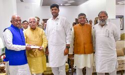 ഹരിയാനയില്‍ ഖട്ടാര്‍ മുഖ്യമന്ത്രി; ചൗട്ടാല ഉപമുഖ്യമന്ത്രി, സത്യപ്രതിജ്ഞ ഇന്ന് ഉച്ചയ്ക്ക്