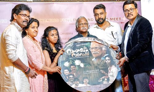 നവ്യയുടെ സംഗീത ആല്ബങ്ങള് പുറത്തിറങ്ങി നവ്യയുടെ സംഗീത ആല്ബങ്ങള് പുറത്തിറങ്ങി