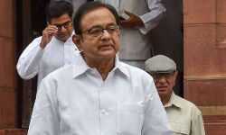 വയറുവേദനയെ തുടര്‍ന്ന് എയിംസില്‍ പ്രവേശിപ്പിച്ച ചിദംബരം ആശുപത്രി വിട്ടു