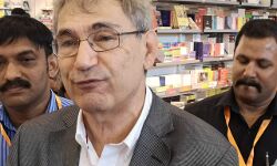 38ാംമത് ഷാര്‍ജ അന്താരാഷ്ട്രപുസ്തകമേളയ്ക്കു തുടക്കം; ഭൂമിയിലെ ആര്‍ക്കും ഏത് മണ്ണിലും കുടിയേറാനുള്ള അവകാശമുണ്ടെന്ന് ഓര്‍ഹാന്‍ പമുക്