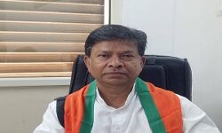 യുവതിയുമൊത്തുള്ള അശ്ശീല വീഡിയോ പുറത്ത്: ബിജെപി നേതാവ് രാജിവച്ചു