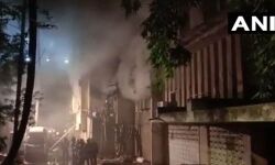 മുംബൈയിലെ ബഹുനില കെട്ടിടത്തില്‍ വന്‍ തീപ്പിടിത്തം
