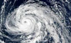 ബുള്‍ബുള്‍ അതിതീവ്ര ചുഴലിയായി തീരത്തേക്ക്; കനത്ത മഴയ്ക്കും കാറ്റിനും സാധ്യത; മുന്നറിയിപ്പ്