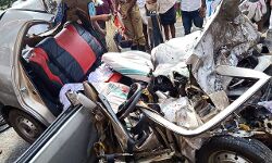 ആറ്റിങ്ങലിൽ കാറും ലോറിയും കൂട്ടിയിടിച്ച്‌ നാലുപേർ മരിച്ചു