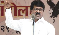 കേന്ദ്രമന്ത്രി സ്ഥാനം രാജിവച്ച് അരവിന്ദ് സാവന്ത്; മഹാരാഷ്ട്രയില്‍ തിരക്കിട്ട നീക്കവുമായി ശിവസേന, ഇന്ന് ഗവര്‍ണറെ കാണും