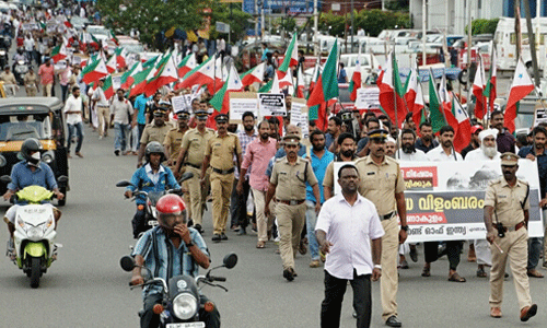 ബാബരി വിധി: കൊച്ചിയില് പോപുലര് ഫ്രണ്ട് പ്രതിഷേധ വിളംബരം ബാബരി വിധി: കൊച്ചിയില് പോപുലര് ഫ്രണ്ട് പ്രതിഷേധ വിളംബരം