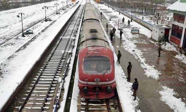കശ്മീരില് ട്രയിന് ഗതാഗതം പുനരാരംഭിക്കുന്നു കശ്മീരില് ട്രയിന് ഗതാഗതം പുനരാരംഭിക്കുന്നു