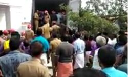 പാലക്കാട്ട് മാര്‍ബിള്‍ ഇറക്കുന്നതിനിടെ അപകടം; രണ്ട് ചുമട്ടുതൊഴിലാളികള്‍ മരിച്ചു