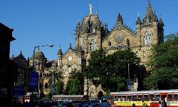 മഹാരാഷ്ട്രയിലെ ബിജെപി-ശിവസേന തര്ക്കത്തിനിടെ കരാറുകാറുടെ വീടുകളില് ആദായനികുതി റെയ്ഡ് മഹാരാഷ്ട്രയിലെ ബിജെപി-ശിവസേന തര്ക്കത്തിനിടെ കരാറുകാറുടെ വീടുകളില് ആദായനികുതി റെയ്ഡ്