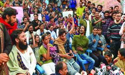 ഒടുവില്‍ കേന്ദ്രം വഴങ്ങി; ജെഎന്‍യു വിദ്യാര്‍ഥികളുമായി ഇന്ന് ചര്‍ച്ച