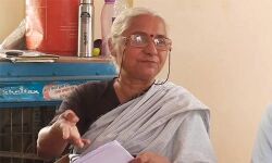 സാമൂഹിക പ്രവർത്തക മേധാ പട്കർ അറസ്റ്റിൽ സാമൂഹിക പ്രവർത്തക മേധാ പട്കർ അറസ്റ്റിൽ