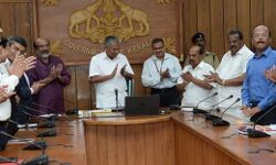 ദേശീയപാതാ വികസനം: ഭൂമിയേറ്റെടുക്കാന് കിഫ്ബി 349.7 കോടി കൈമാറി ദേശീയപാതാ വികസനം: ഭൂമിയേറ്റെടുക്കാന് കിഫ്ബി 349.7 കോടി കൈമാറി