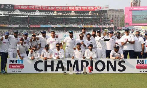 ആദ്യ ഡേ നൈറ്റ് ടെസ്റ്റില്‍ ഇന്ത്യയ്ക്ക് ഇന്നിങ്‌സ് ജയം