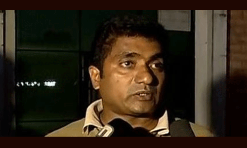 ചാലക്കുടിയില് വിദ്യാര്ഥിക്ക് പാമ്പുകടിയേറ്റ സംഭവം; അധ്യാപകര് കുട്ടിയെ ആശുപത്രിയില് എത്തിച്ചില്ലെന്ന് പിതാവ് ചാലക്കുടിയില് വിദ്യാര്ഥിക്ക് പാമ്പുകടിയേറ്റ സംഭവം; അധ്യാപകര് കുട്ടിയെ ആശുപത്രിയില് എത്തിച്ചില്ലെന്ന് പിതാവ്