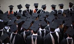 ജോലി ഒഴിവ് ശുചീകരണ തൊഴിലിലേക്ക്; അപേക്ഷകരിലേറെയും എന്ജിനീയര്മാര്...! ജോലി ഒഴിവ് ശുചീകരണ തൊഴിലിലേക്ക്; അപേക്ഷകരിലേറെയും എന്ജിനീയര്മാര്...!