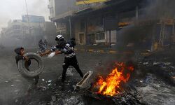 ഇറാഖിലെ ഇറാന് കോണ്സുലേറ്റിനു തീയിട്ടു; വെടിവയ്പില് 45 പ്രക്ഷോഭകര് കൊല്ലപ്പെട്ടു ഇറാഖിലെ ഇറാന് കോണ്സുലേറ്റിനു തീയിട്ടു; വെടിവയ്പില് 45 പ്രക്ഷോഭകര് കൊല്ലപ്പെട്ടു