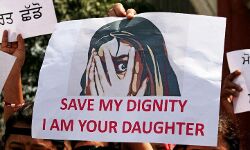 തെലങ്കാനയില് മറ്റൊരു സ്ത്രീയുടെ കൂടി മൃതദേഹം കത്തിക്കരിഞ്ഞ നിലയില് കണ്ടെത്തി തെലങ്കാനയില് മറ്റൊരു സ്ത്രീയുടെ കൂടി മൃതദേഹം കത്തിക്കരിഞ്ഞ നിലയില് കണ്ടെത്തി