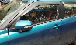 കണ്ണൂരില്‍ അസി. ലേബര്‍ ഓഫിസറെ കാറിനുള്ളില്‍ മരിച്ചനിലയില്‍ കണ്ടെത്തി