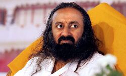 ബാബരി വിധിയില്‍ സന്തോഷം; പുനപ്പരിശോധനാ ഹരജി നല്‍കുന്നത് ഇരട്ടത്താപ്പെന്ന് രവിശങ്കര്‍