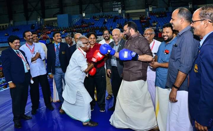 പെണ് ഉശിരിന്റെ ആവേശ പഞ്ചില് കണ്ണൂര്; കേരളത്തിന് രണ്ട് ജയം പെണ് ഉശിരിന്റെ ആവേശ പഞ്ചില് കണ്ണൂര്; കേരളത്തിന് രണ്ട് ജയം