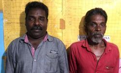 നാലുകിലോ കഞ്ചാവുമായി രണ്ടുപേര് പിടിയില് നാലുകിലോ കഞ്ചാവുമായി രണ്ടുപേര് പിടിയില്