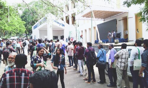 രാജ്യാന്തര ചലച്ചിത്ര മേളയ്ക്ക് ഇന്ന് തിരശ്ശീല ഉയരും; സിനിമകളുടെ പ്രദർശനം തുടങ്ങി