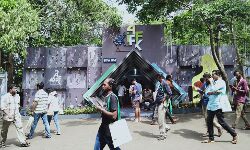 ഇന്ന് 64 ചിത്രങ്ങൾ; ഗുട്ടാറാസിന്റെ വേർഡിക്റ്റും കാന്തൻ ദി ലവർ ഓഫ് കളറും സ്ക്രീനിലെത്തും