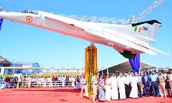 കണ്ണൂര്‍ വിമാനത്താവളത്തിന്റേത് കണ്ണഞ്ചിപ്പിക്കുന്ന വിജയമെന്ന് മുഖ്യമന്ത്രി