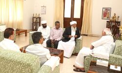 പൗരത്വ ബില്‍: കാന്തപുരം ഗവര്‍ണറെയും മുഖ്യമന്ത്രിയെയും കണ്ടു; കേന്ദ്രത്തെ അറിയിക്കാമെന്ന് ഗവര്‍ണര്‍