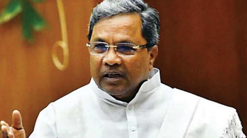 ഭൂമി അഴിമതിക്കേസ്: കര്ണാടക മുഖ്യമന്ത്രി സിദ്ധരാമയ്യയെ പ്രോസിക്യൂട്ട് ചെയ്യാന് ഗവര്ണറുടെ അനുമതി ഭൂമി അഴിമതിക്കേസ്: കര്ണാടക മുഖ്യമന്ത്രി സിദ്ധരാമയ്യയെ പ്രോസിക്യൂട്ട് ചെയ്യാന് ഗവര്ണറുടെ അനുമതി