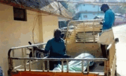 ഇടുക്കിയില്‍ മൃതദേഹം പിക്കപ്പ് വാനില്‍ കൊണ്ടുപോയ സംഭവം; ദേശീയ മനുഷ്യാവകാശ കമ്മീഷന്‍ കേസെടുത്തു