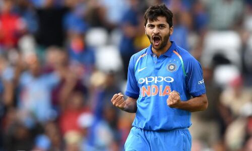 ഭുവനേശ്വര്‍ കുമാറിന് പരിക്ക്; ഷാര്‍ദുള്‍ ഠാക്കൂര്‍ ഇന്ത്യന്‍ ടീമില്‍