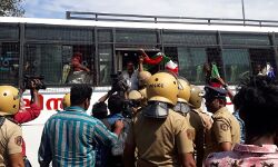 ഹർത്താൽ: കൊല്ലത്ത് ദേശീയപാത ഉപരോധിച്ചു; 52 പേർ അറസ്റ്റിൽ