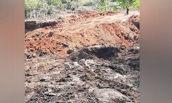 ഇരിങ്ങല്‍ സര്‍ഗ്ഗാലയയിലെ കുളം നികത്തുന്നതായി ആക്ഷേപം