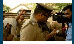 മംഗളൂരുവില്‍ മാധ്യമപ്രവര്‍ത്തകരുടെ കസ്റ്റഡി: വിചിത്ര വാദവുമായി പോലിസ് കമ്മീഷണര്‍
