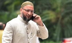 പശ്ചിമ ബംഗാളിലെ തൃണമൂൽ അക്രമത്തെ അപലപിച്ച് ഒവൈസി പശ്ചിമ ബംഗാളിലെ തൃണമൂൽ അക്രമത്തെ അപലപിച്ച് ഒവൈസി