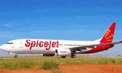 കരിപ്പൂരില്‍ ലാന്‍ഡിംഗിനിടെ ജിദ്ദയില്‍ നിന്നുള്ള വിമാനത്തിന്റെ ടയര്‍ പൊട്ടിത്തെറിച്ചു