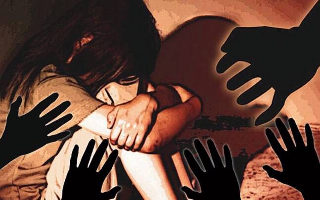 മധ്യപ്രദേശില് കൂട്ടബലാത്സംഗം: മൂന്ന് പേര് അറസ്റ്റില് മധ്യപ്രദേശില് കൂട്ടബലാത്സംഗം: മൂന്ന് പേര് അറസ്റ്റില്