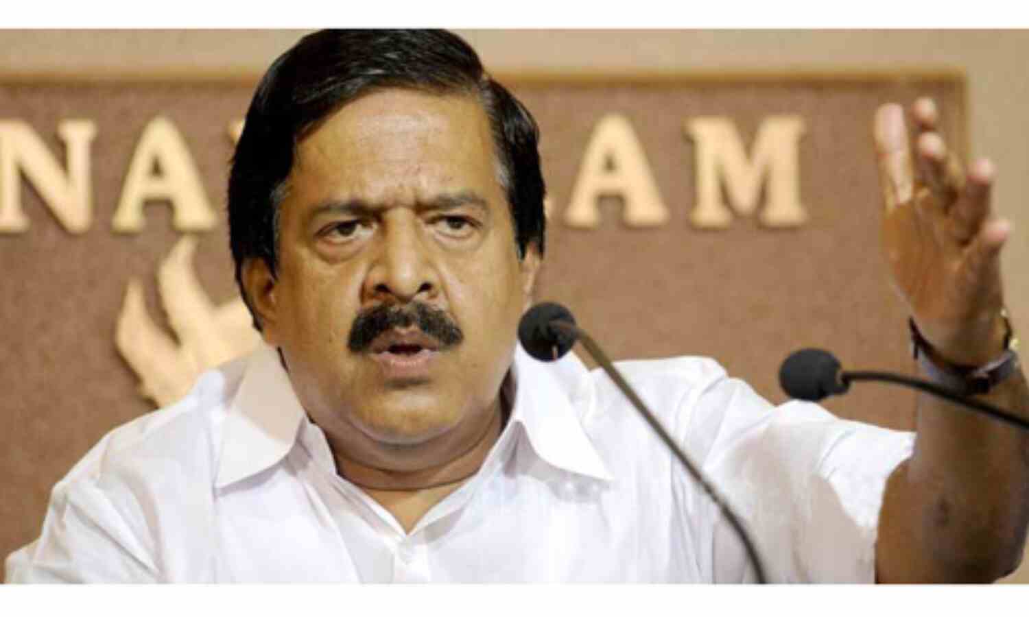 ബിജെപിയുടെ യഥാര്ഥ ഏജന്റ് പിണറായി വിജയന്: രമേശ് ചെന്നിത്തല ബിജെപിയുടെ യഥാര്ഥ ഏജന്റ് പിണറായി വിജയന്: രമേശ് ചെന്നിത്തല
