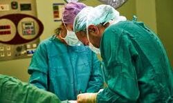 ശസ്ത്രക്രിയക്കിടെ ശരീരത്തില്‍ പോള്ളലേറ്റ് കാന്‍സര്‍ രോഗി മരിച്ചു