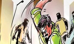 ഫുട്‌ബോള്‍ കളിക്കിടെ സംഘര്‍ഷം: മൂന്നുപേര്‍ക്ക് പരിക്ക്