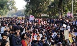 സമരത്തില്നിന്ന് പിന്നോട്ടില്ലെന്ന് ജെഎന്യു വിദ്യാര്ഥികള്; കേന്ദ്രസര്ക്കാര് കൂടുതല് സമ്മര്ദത്തില് സമരത്തില്നിന്ന് പിന്നോട്ടില്ലെന്ന് ജെഎന്യു വിദ്യാര്ഥികള്; കേന്ദ്രസര്ക്കാര് കൂടുതല് സമ്മര്ദത്തില്