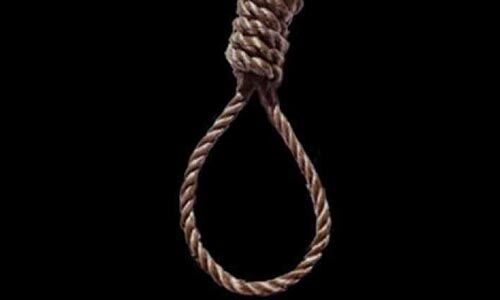 കൊല്ലത്ത് പോലിസ് ഉദ്യോഗസ്ഥന് സ്റ്റേഷനില് തൂങ്ങിമരിച്ച നിലയില് കൊല്ലത്ത് പോലിസ് ഉദ്യോഗസ്ഥന് സ്റ്റേഷനില് തൂങ്ങിമരിച്ച നിലയില്