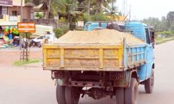 ടിപ്പര്‍ ലോറികള്‍ക്കും ഡ്രൈവിങ് പരിശീലനത്തിനും നിരോധനം